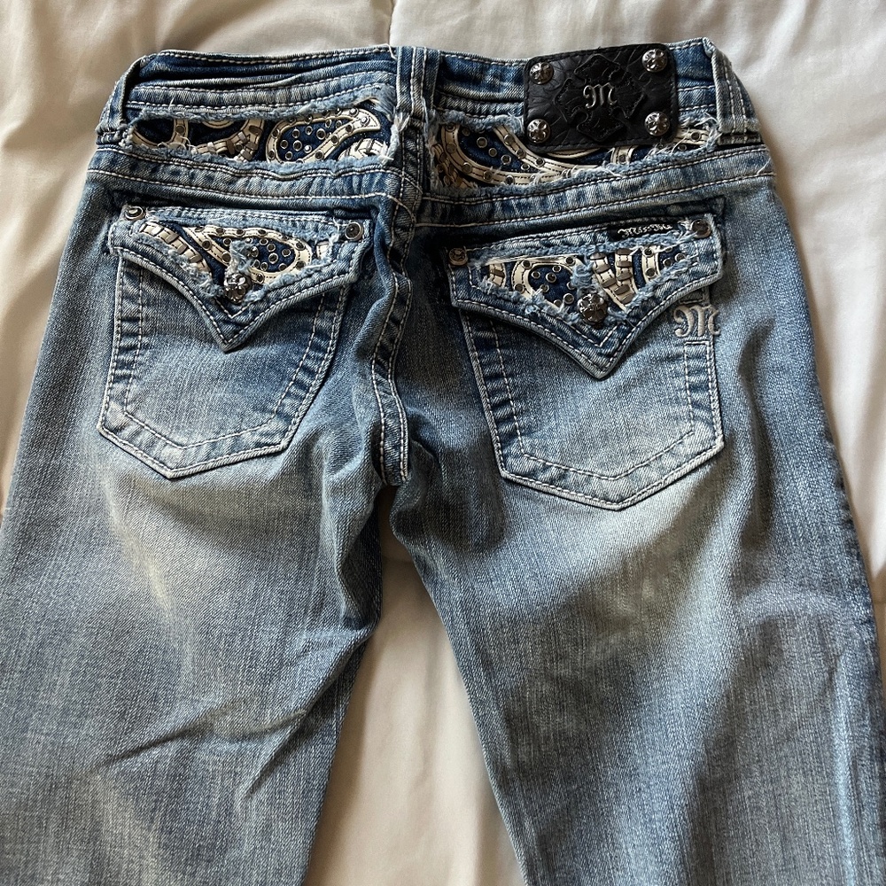 Women’s Miss Me Jean size 27 boot cut